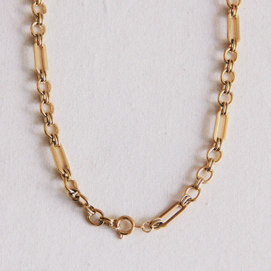 Bazou Short Chain Choker Necklace