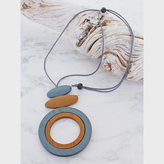 Suzie Blue Wooden Double Ring & Oval Pendant