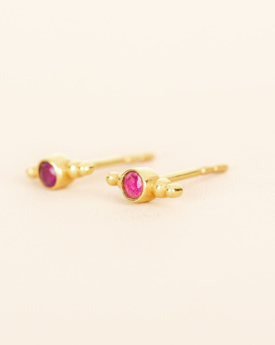 muja juma Lamia Stud Earrings Ruby