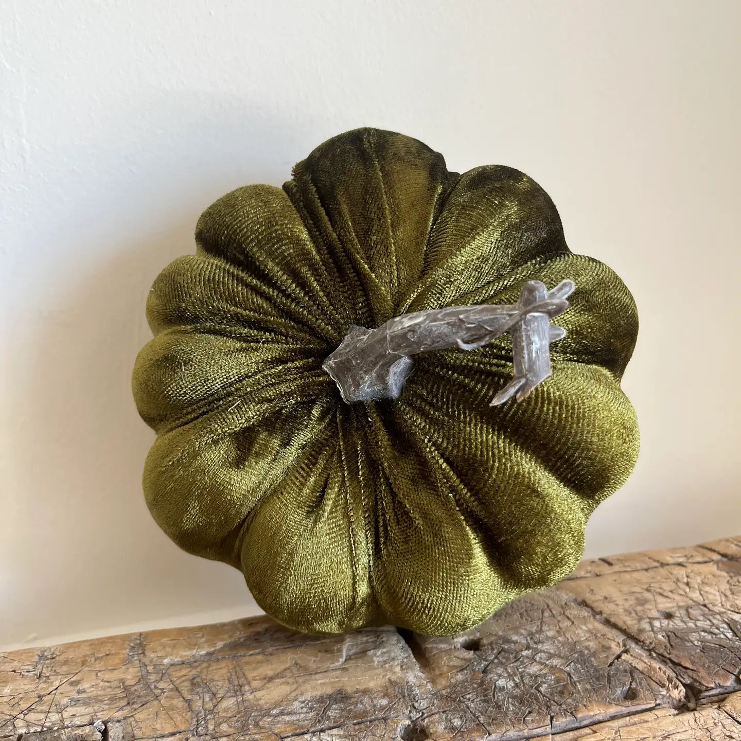 Medium Velvet Pumpkin Moss Green - Precious Sparkle
