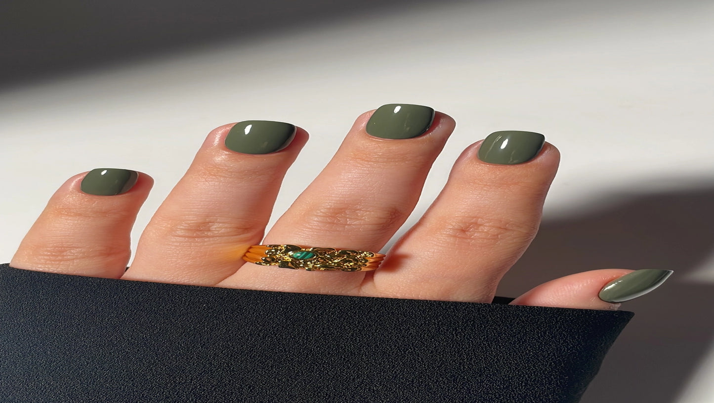 London Grace Olive Vegan Nail Varnish - Precious Sparkle