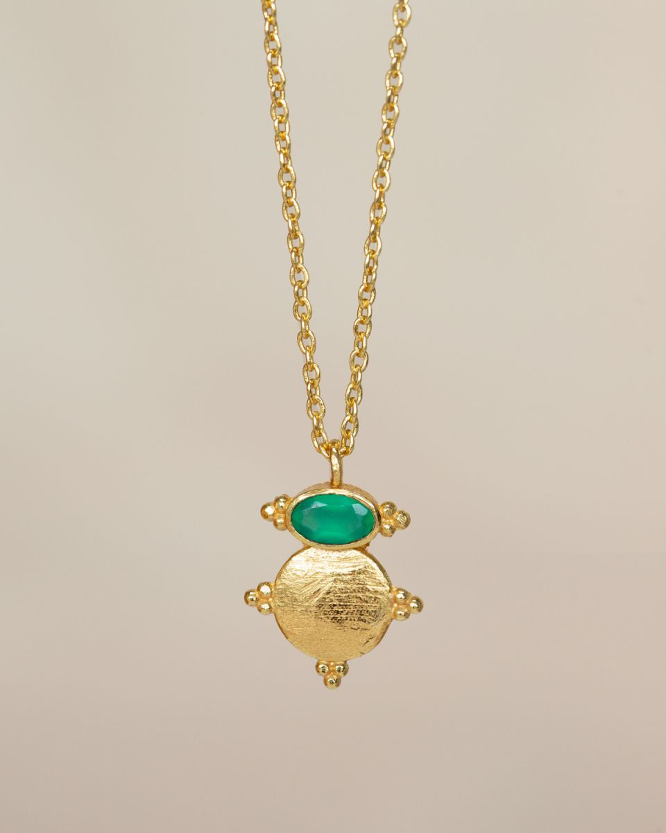 muja juma Aline Oval Green Agate Coin Necklace - Precious Sparkle