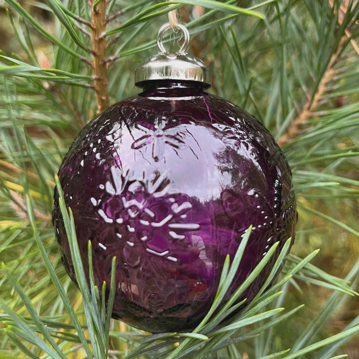 Jarapa Glass Snowflake Bauble Purple - Precious Sparkle