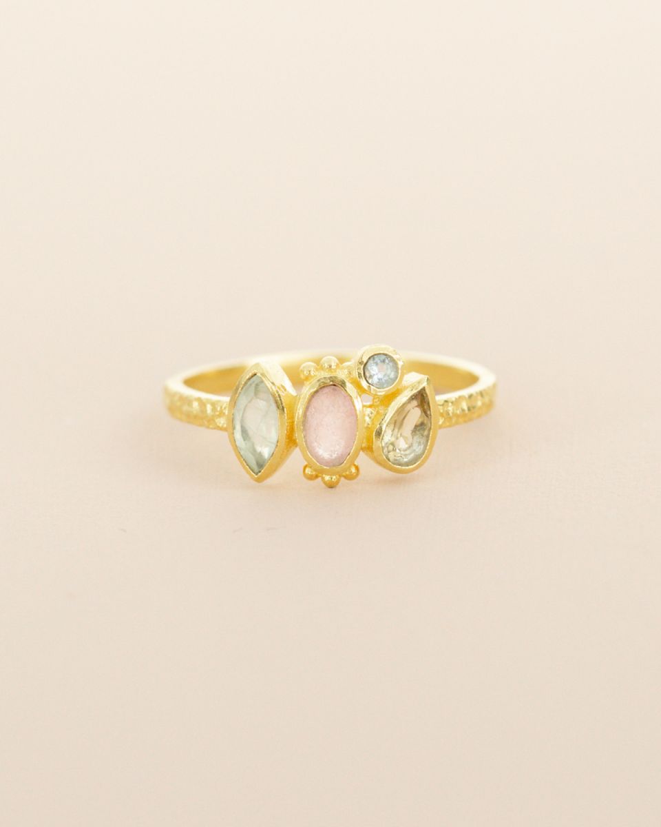 muja juma Saada Peach Moonstone Ring - Precious Sparkle