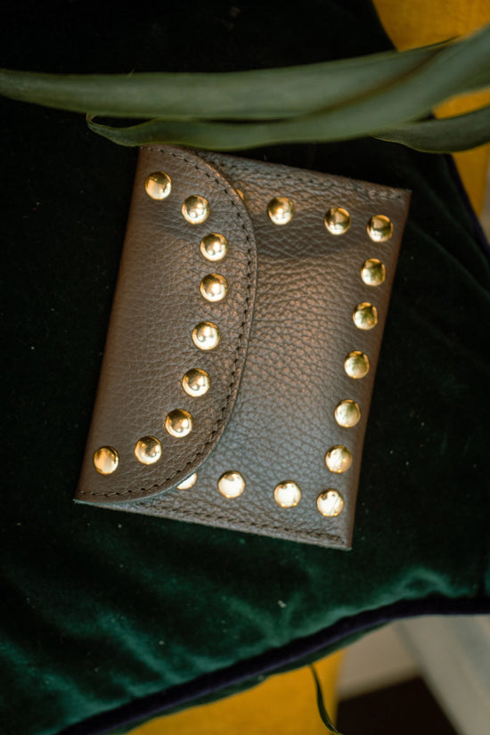 Load image into Gallery viewer, Cherry Paris Leina Leather Purse Chocolate
