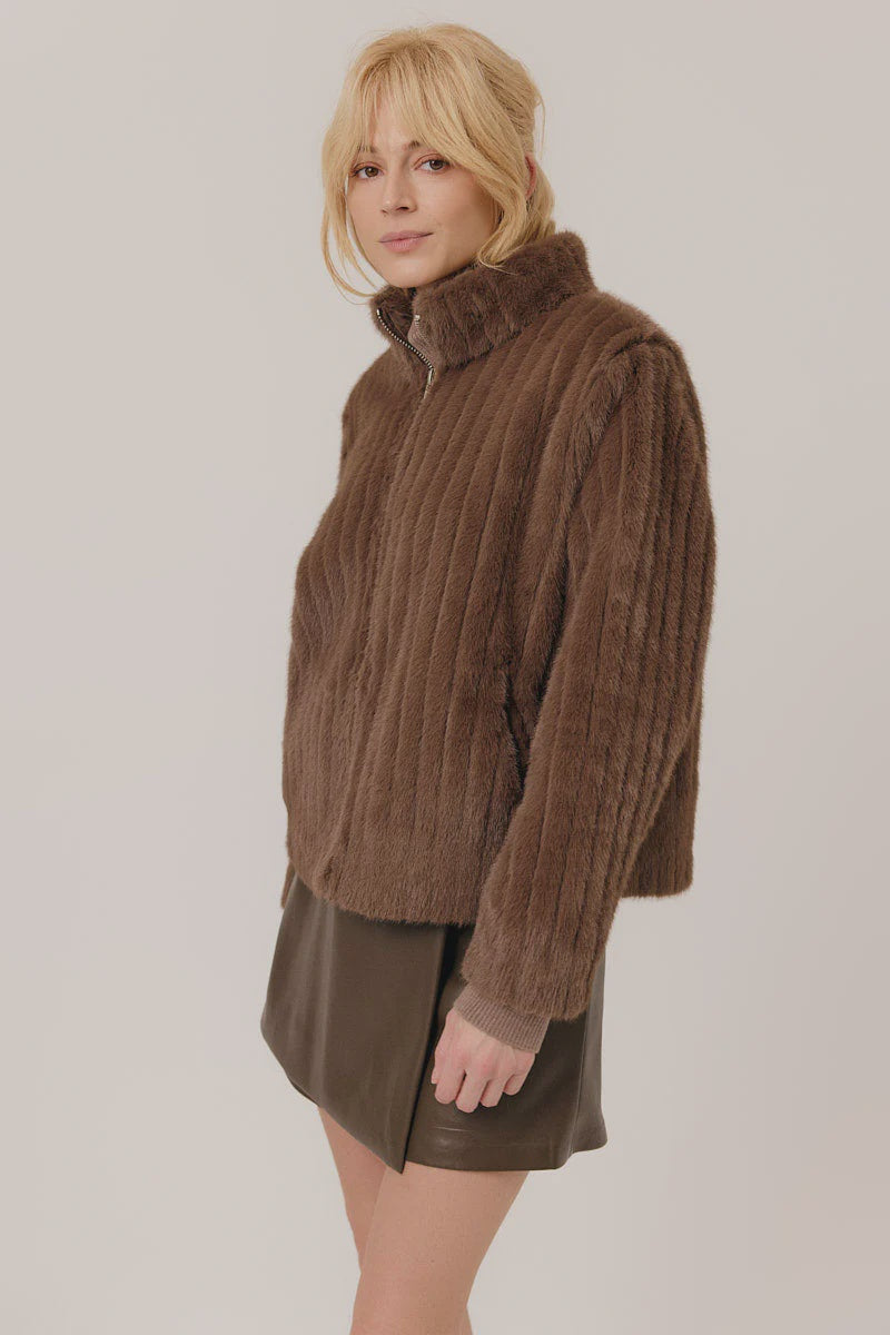 Artlove Evangelina Faux Fur Short Jacket - Precious Sparkle