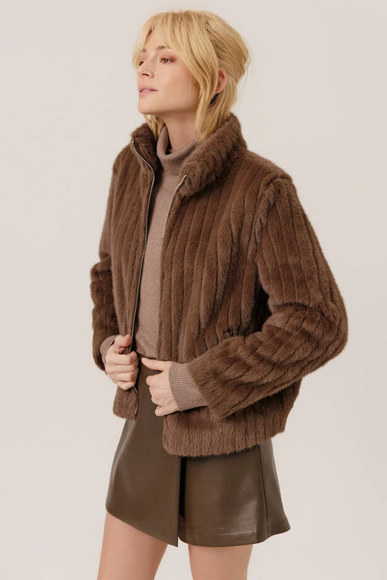 Artlove Evangelina Faux Fur Short Jacket - Precious Sparkle