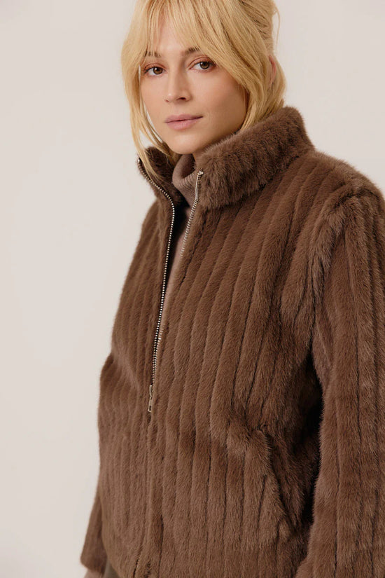 Artlove Evangelina Faux Fur Short Jacket - Precious Sparkle