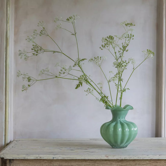 Glass Vase with Frill Rim Bethany - Precious Sparkle