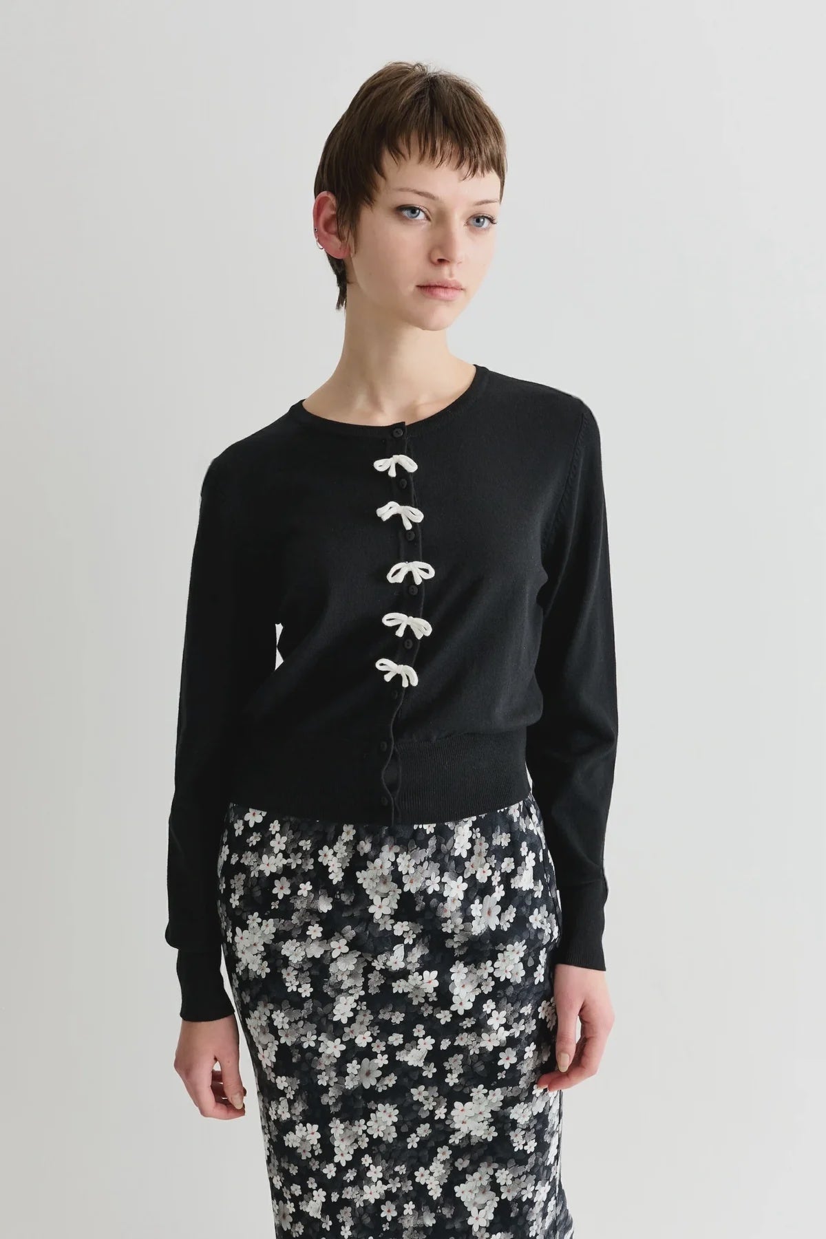 Louche Ives Bow Trimmed Cardigan Black - Precious Sparkle