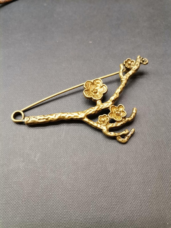 Ornate Branch Brooch in Antiqued Bronze - Precious Sparkle