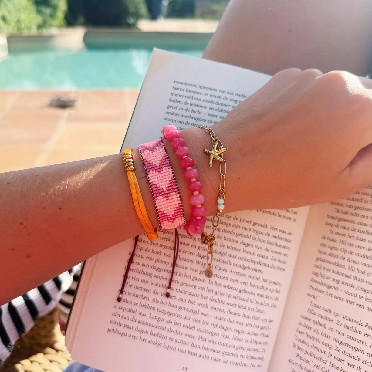 Bazou Gemstone Bracelet Fuchsia Miyuki