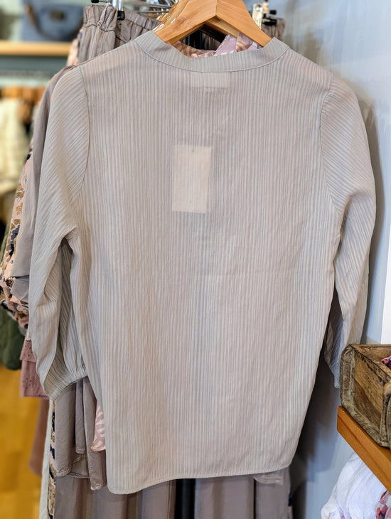 Load image into Gallery viewer, Fransa Fashion Fransa Frvina Blouse Drizzle
