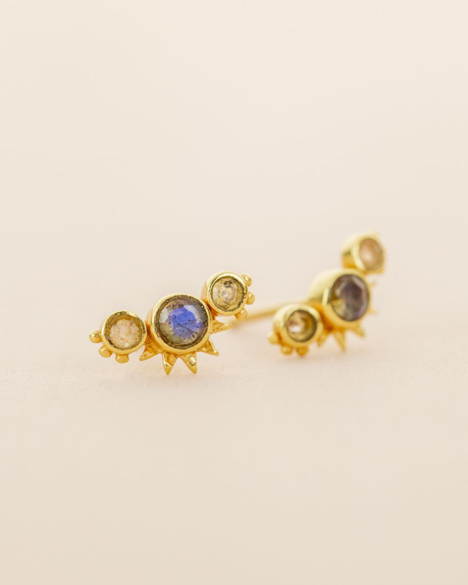 muja juma Pyxis Gold Stud Earrings Labradorite - Precious Sparkle