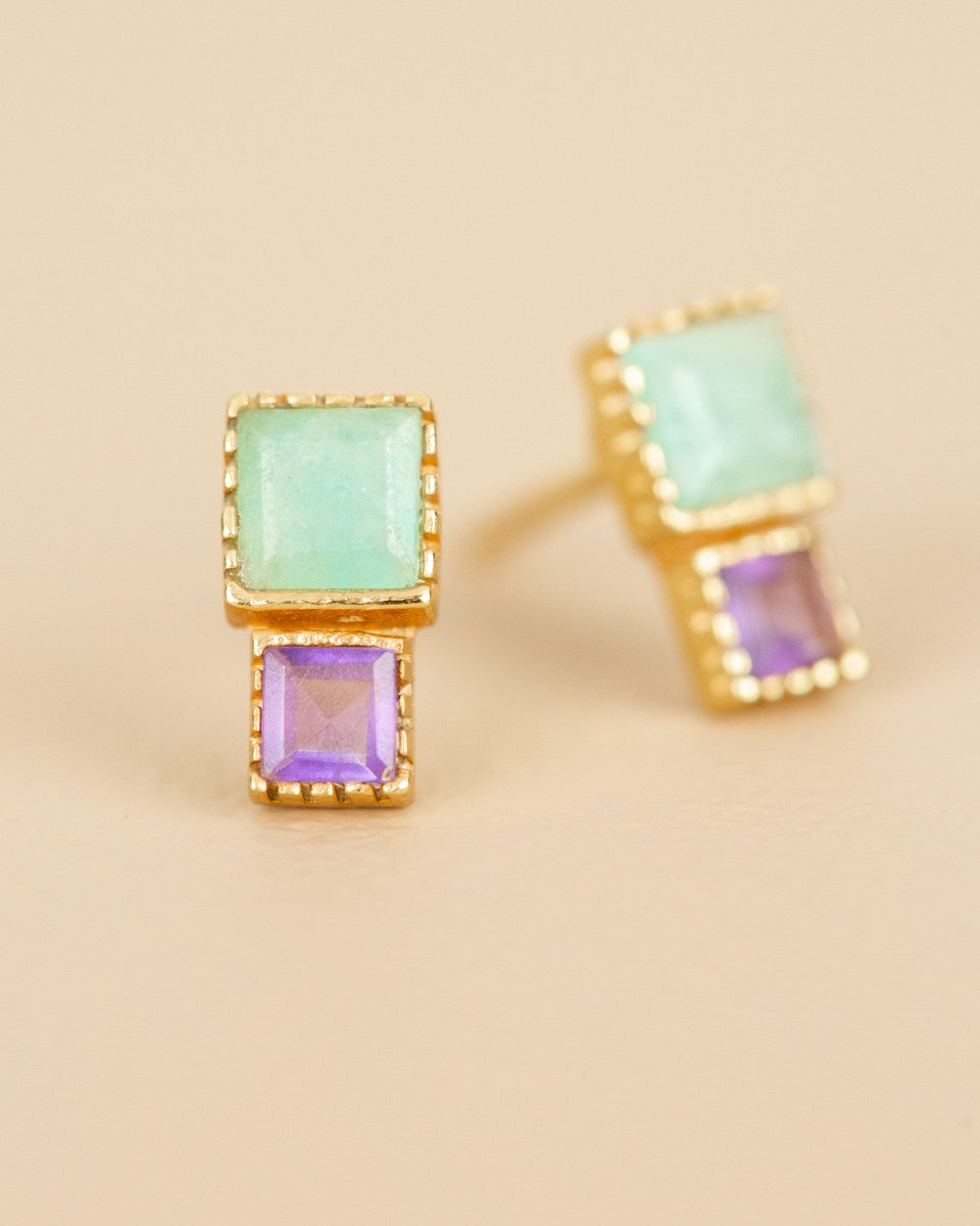 muja juma Earring stud Aphid Amazonite 4mm Square & Amethyst
