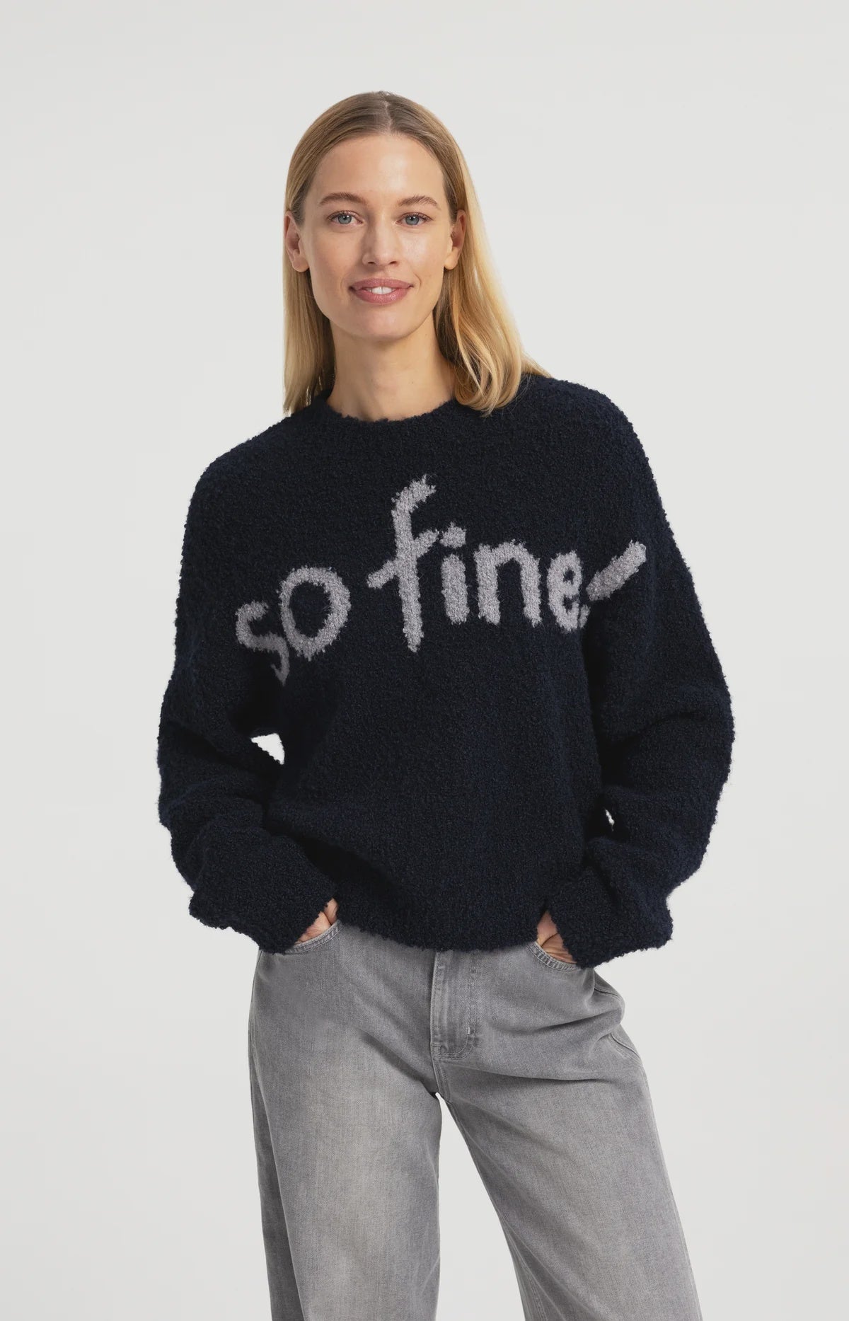 Yaya Knitted Sweater with Artwork 