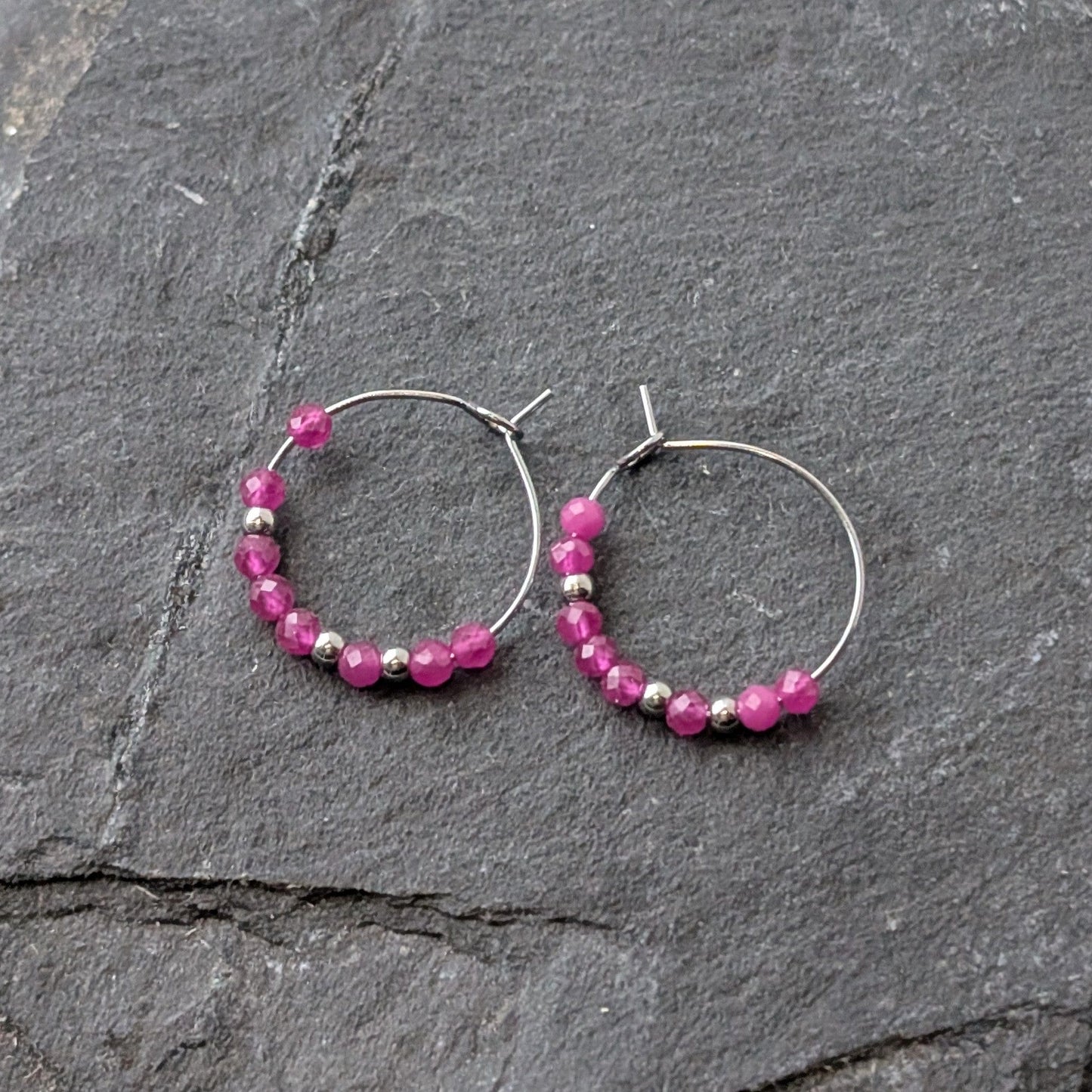 Lomina Jewellery Silver Hoop Fuchsia Beaded Earrings