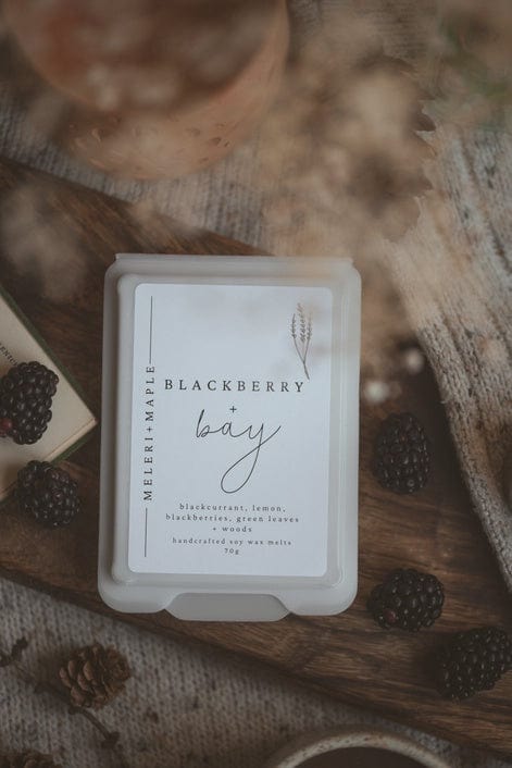 Load image into Gallery viewer, Meleri and Maple Homewares Meleri and Maple Lavender &amp; Tonka Heart Wax Melts
