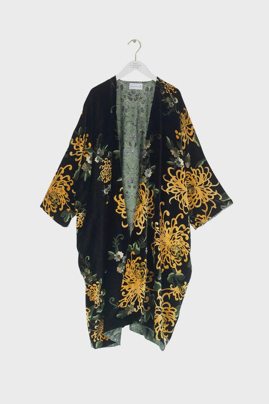 One Hundred Stars Fashion One Hundred Stars Chrysanthemum Black Velvet Grande Kimono