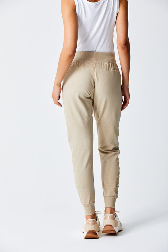 Suzy D Fashion Suzy D Ultimate Joggers Light Olive