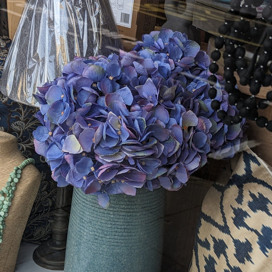 Mezu Silk Flowers Homewares Hydrangea Short Stem Shaded Purple