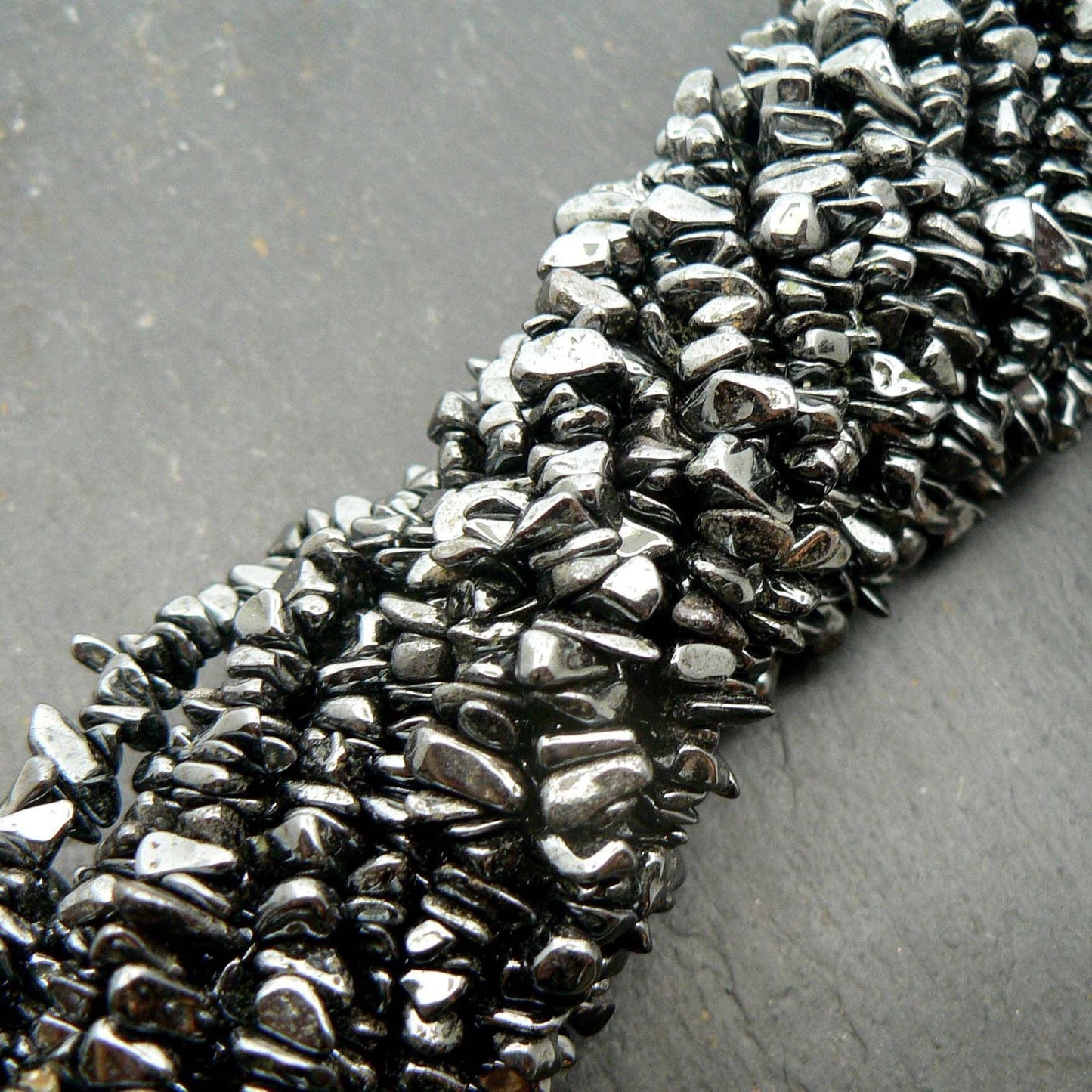 precious sparkle Hematite Chip Beads 35